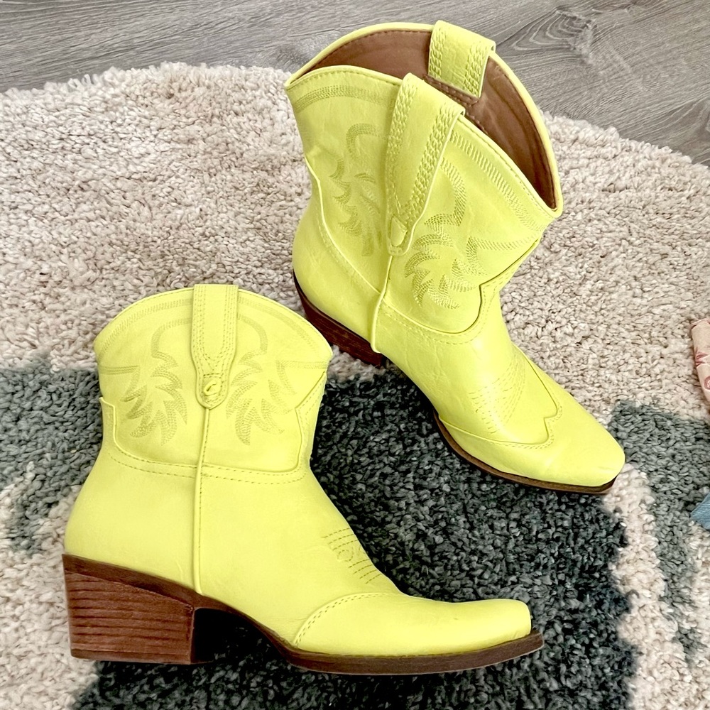 Circus by Sam Edelman Neon Boots